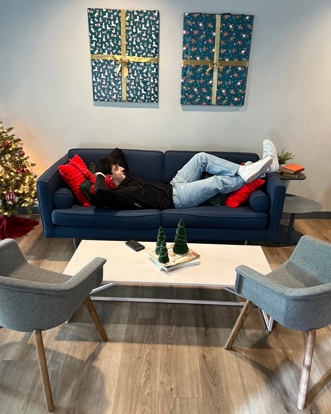 So proud of our residents for making it through finals week. Time to rest, relax, and recharge \u2744\ufe0f\u2728 