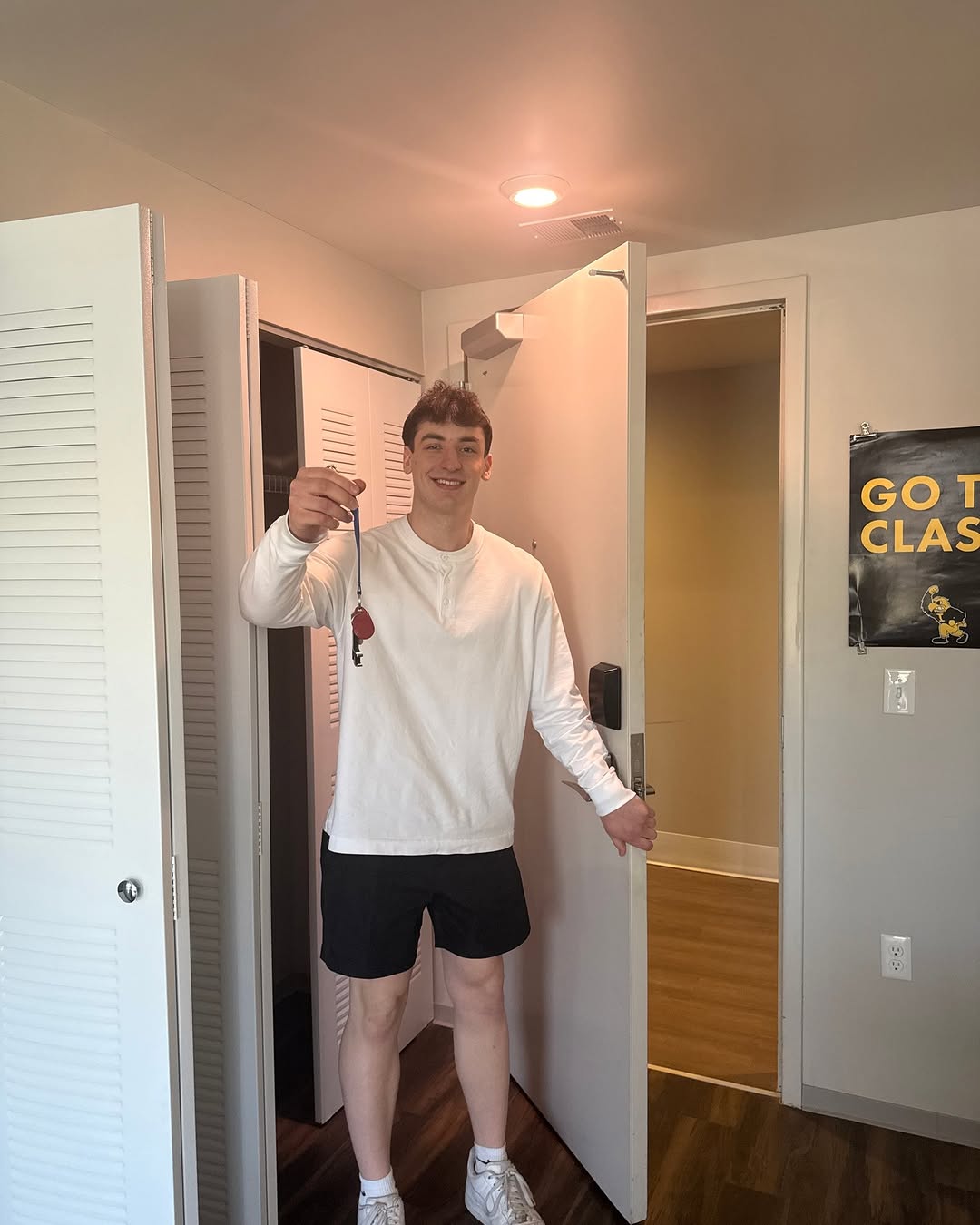 Spring Break is almost here! \u2600\ufe0f\ud83c\udf34\nBefore you head out, don't forget to bring your keys with you when you leave \ud83d\udd11\n\nWe want to make sure your trip starts stress-free and ends the same way. Travel safe, have fun, and enjoy your well-deserved break!\n\nHome will be right here waiting for you when you get back. \ud83d\udc9b\n\n