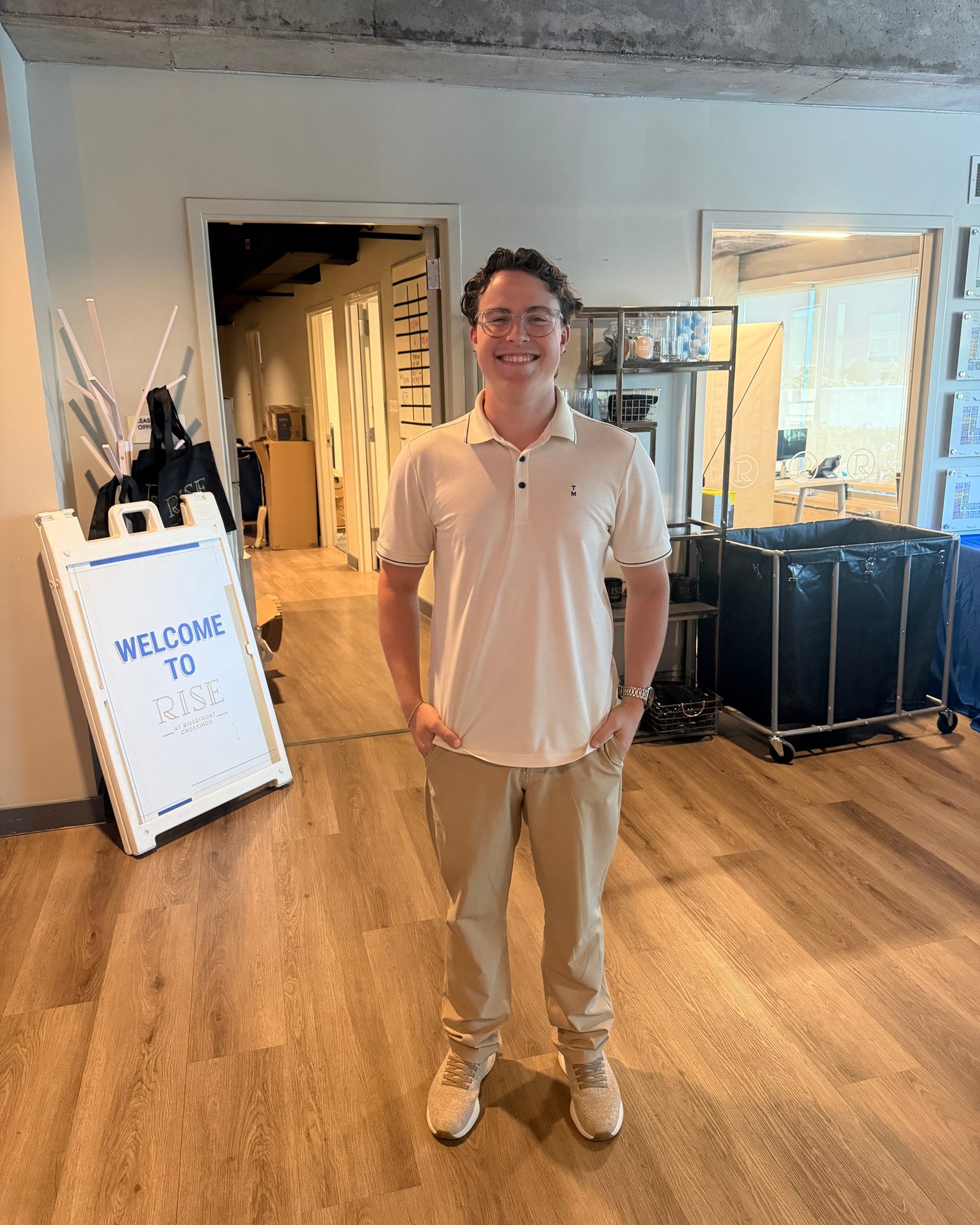 Look who's back!! Help us welcome Parks back to the Rise tea…