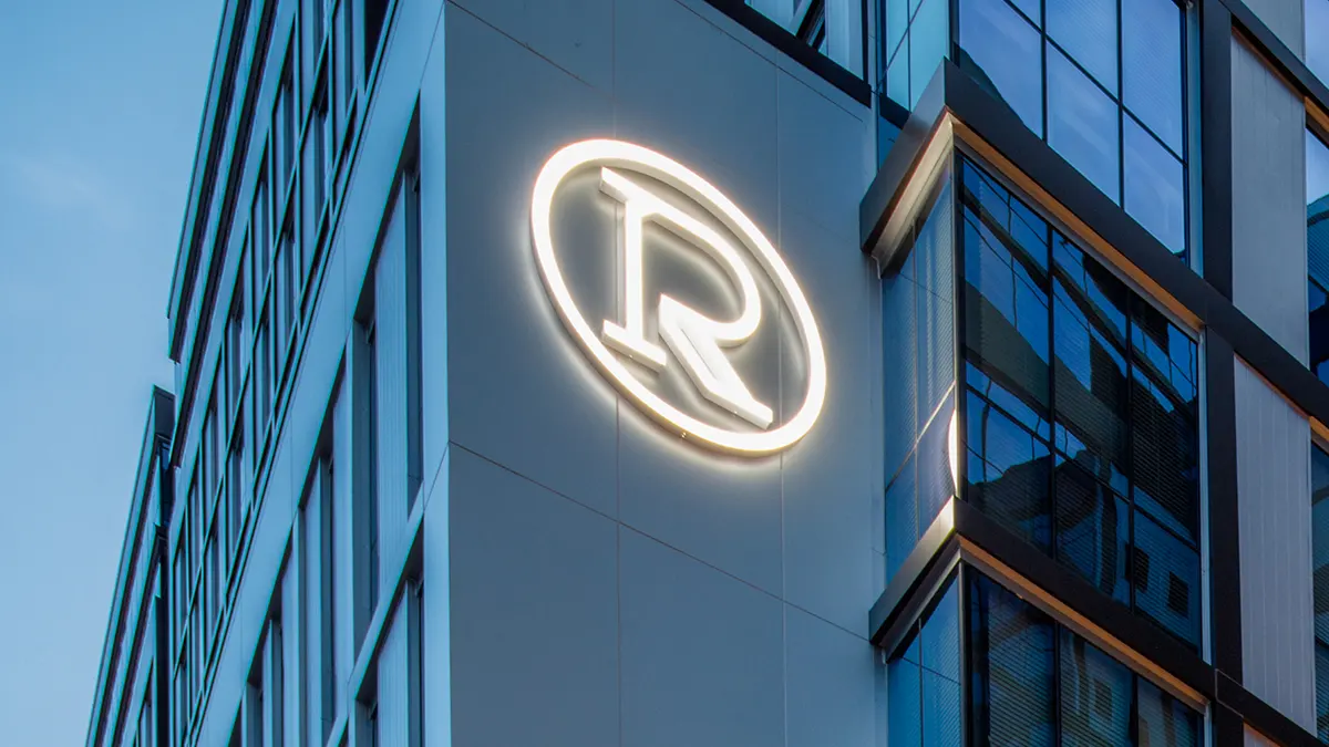 Rise at Riverfront Crossings, Student Apartments Near The University of Iowa