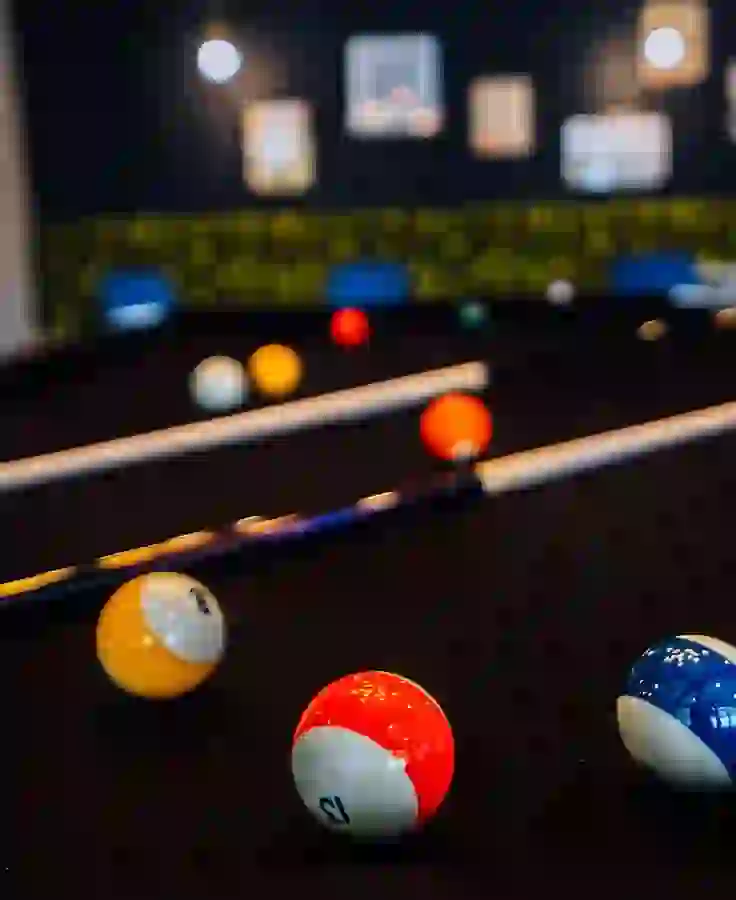 Pool table and table tennis in the Game Lounge